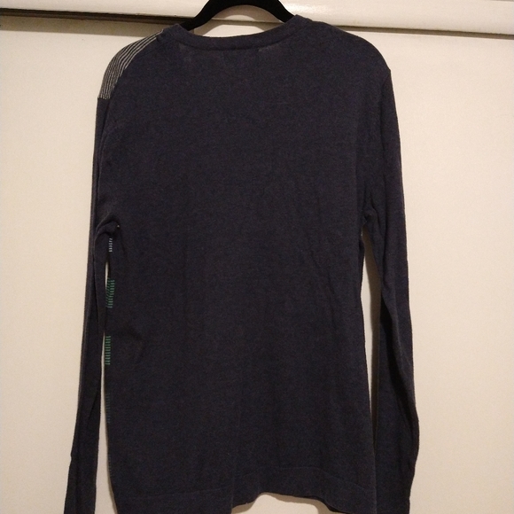 V-neck striped banana republic sweater - Picture 4 of 4